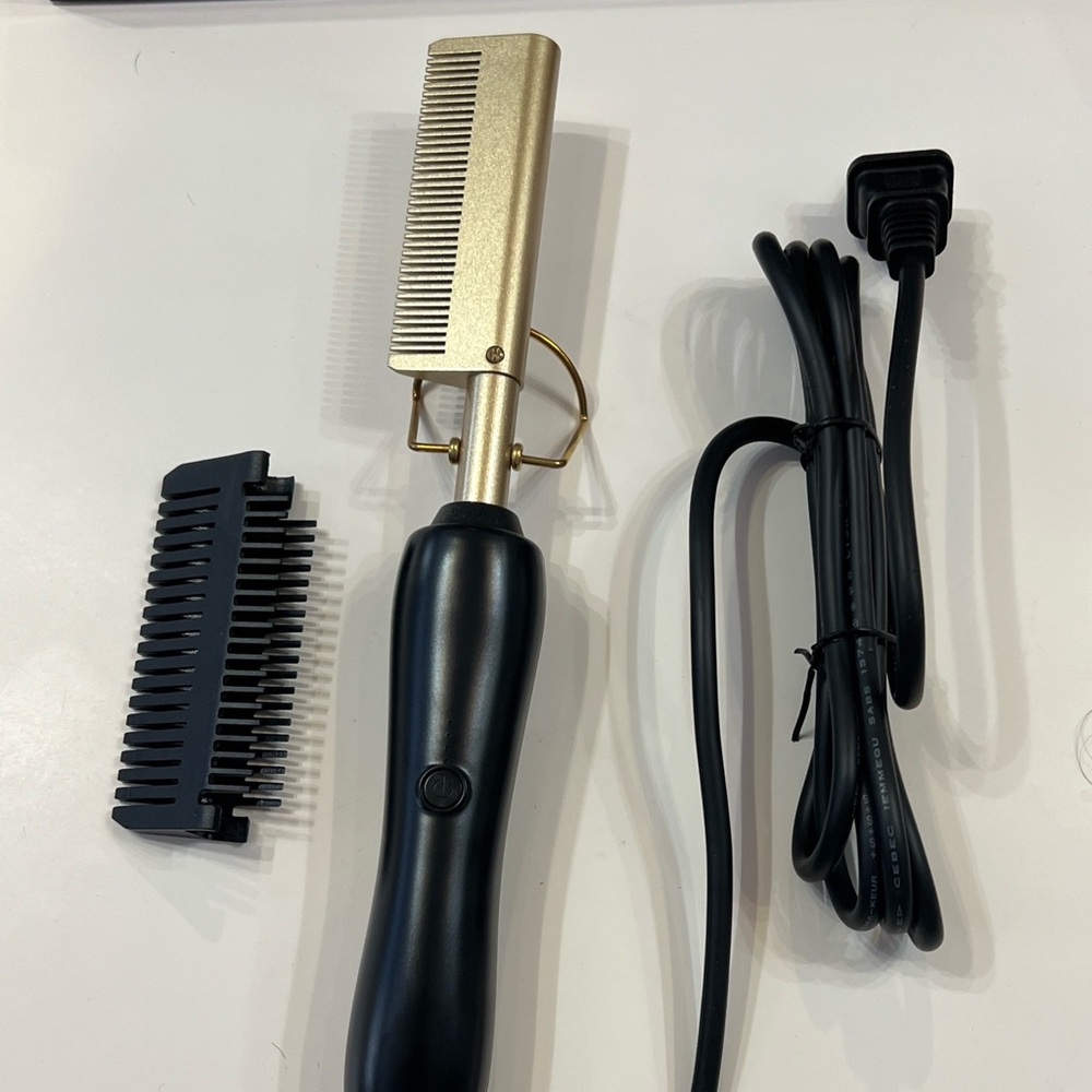 Styling comb titanium alloy gold